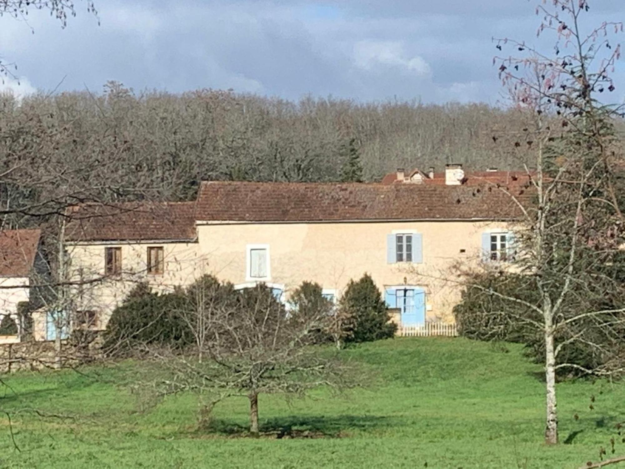 La Grange, 10 Rue Du Lavoir Saint-Martial-d'Albarede ภายนอก รูปภาพ