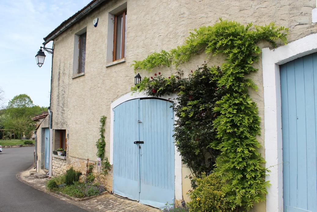 La Grange, 10 Rue Du Lavoir Saint-Martial-d'Albarede ภายนอก รูปภาพ