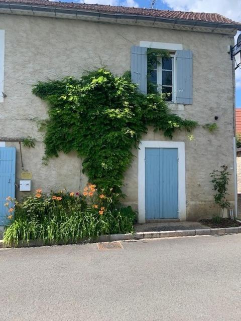 La Grange, 10 Rue Du Lavoir Saint-Martial-d'Albarede ภายนอก รูปภาพ